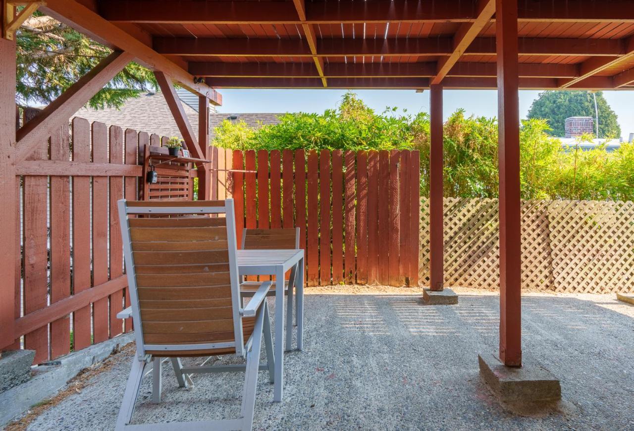 Sunrise On Lake Washington Villa Seattle Exterior foto