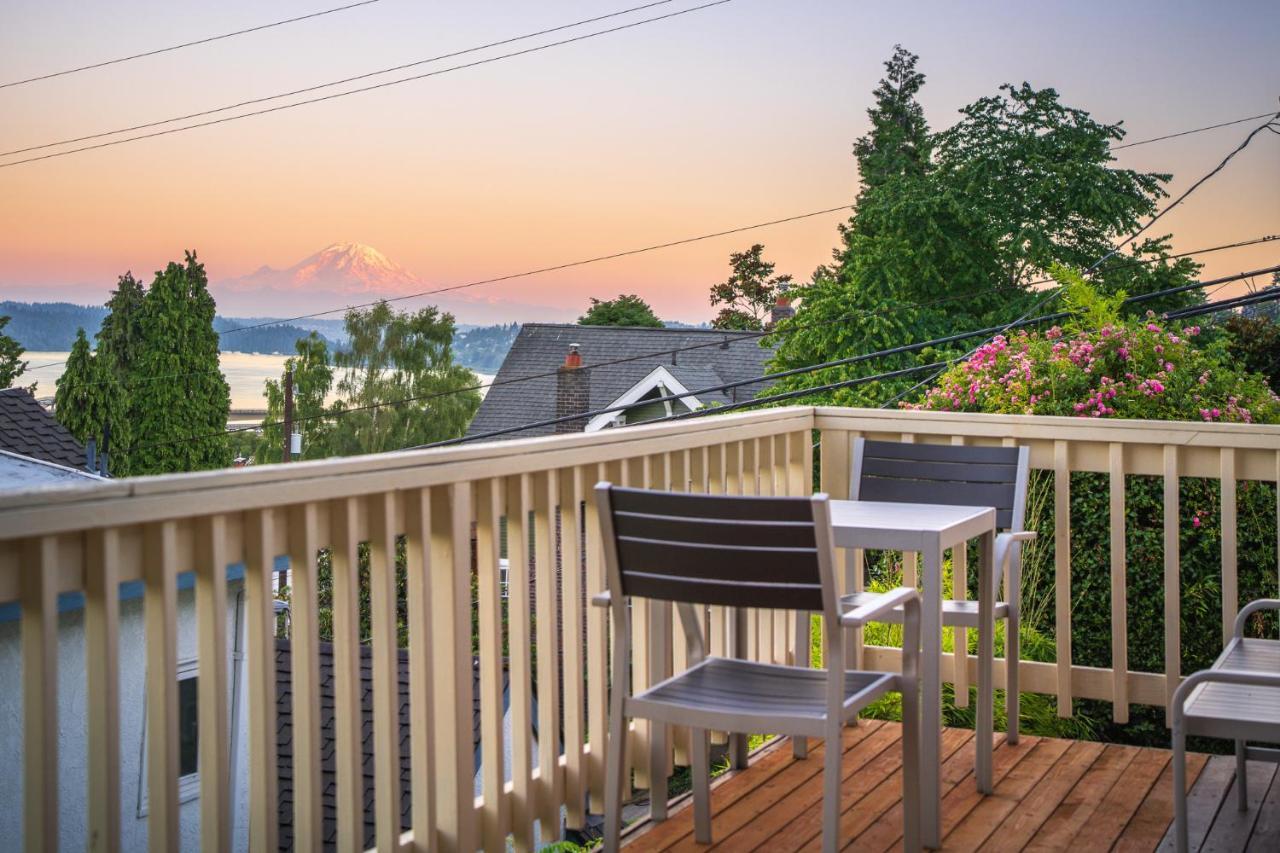 Sunrise On Lake Washington Villa Seattle Exterior foto